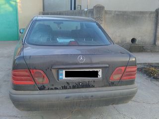 Mercedes E Class foto 4