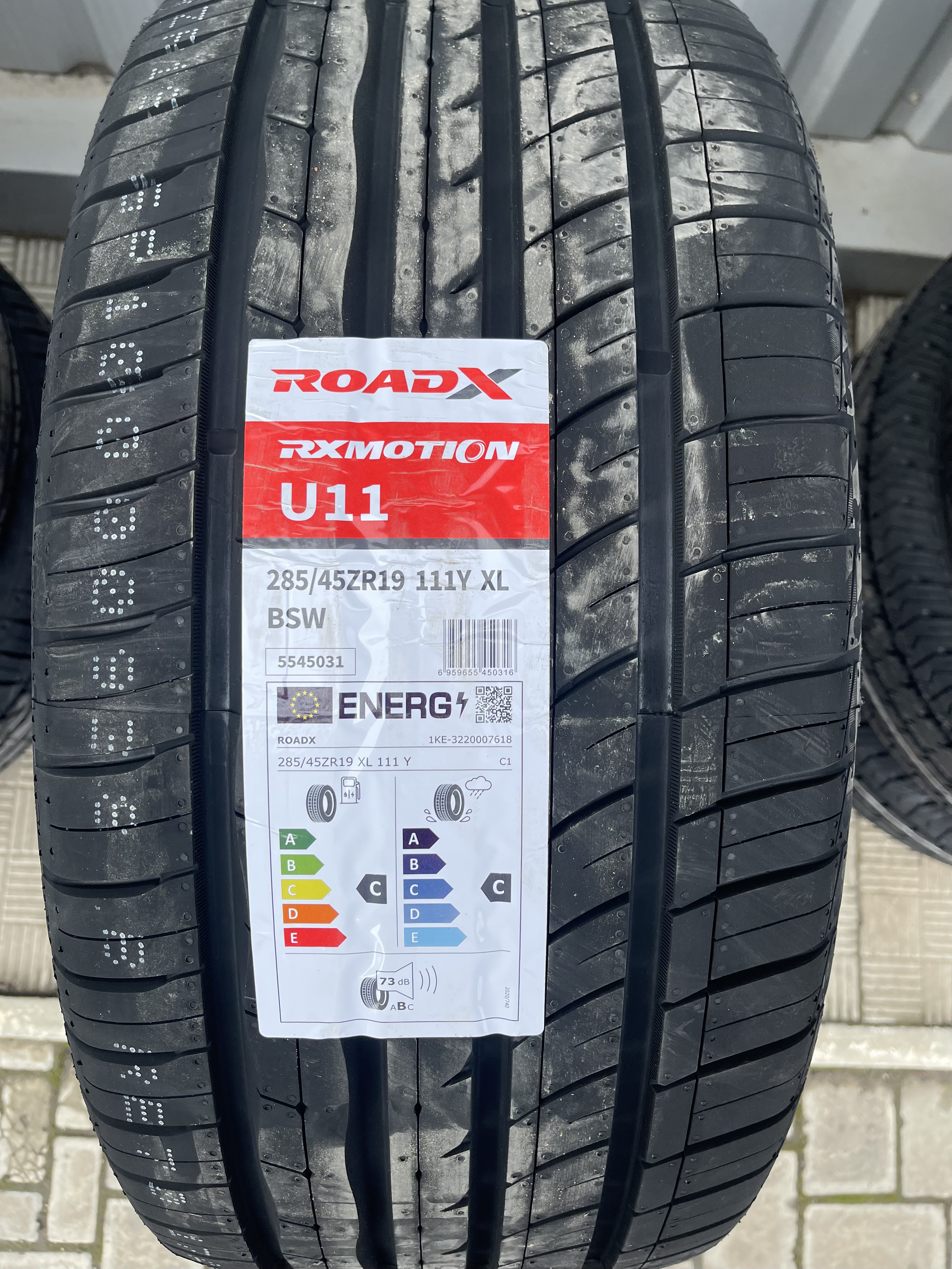 285/45 R 19 255/50 R 19 ROADX