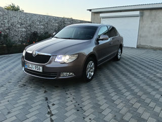 Skoda Superb foto 3