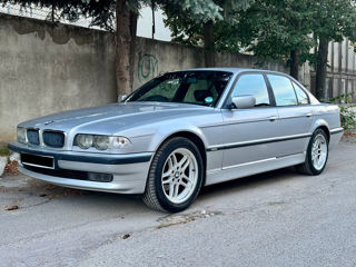 Piese BMW Series 7 E38 2.8i Automat