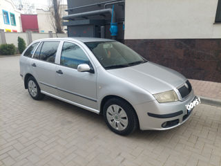 Skoda Fabia foto 1