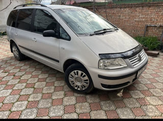 Volkswagen Sharan foto 3