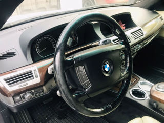 BMW 7 Series foto 8