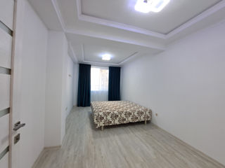 Apartament cu 2 camere, 71 m², Botanica, Chișinău foto 12