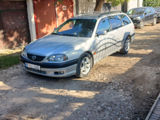 Toyota Avensis foto 6