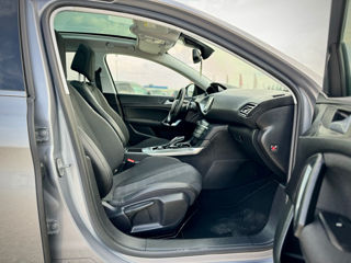 Peugeot 308 foto 8