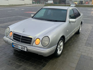 Mercedes E-Class