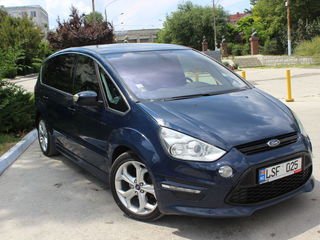 Ford S-Max foto 2