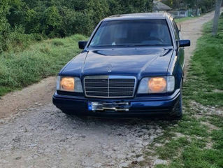 Mercedes Series (W124) foto 2