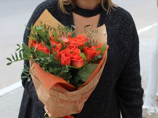 Доставка цветов Костешты, цветы с доставкой в Костешты