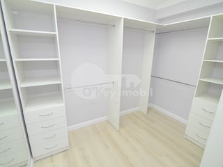 Penthouse de lux, 5 dormitoare + living, 205 mp, reparație calitativă, Centru  250000 € foto 8