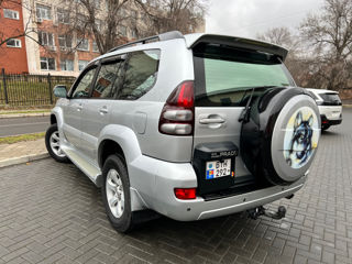 Toyota Land Cruiser Prado foto 5