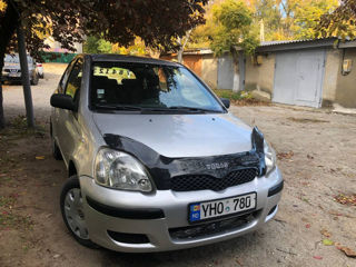 Toyota Yaris foto 3