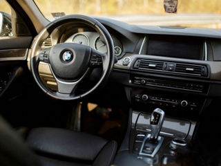 BMW 5 Series foto 8