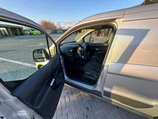 Ford Tourneo Connect foto 8