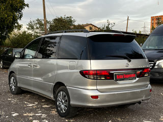 Toyota Previa foto 4