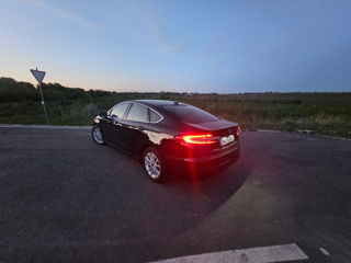 Ford Fusion foto 3