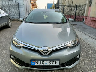 Toyota Auris foto 2