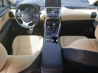 Lexus NX Series foto 8