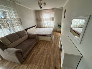 Apartament cu 2 camere, 54 m², Botanica, Chișinău foto 2