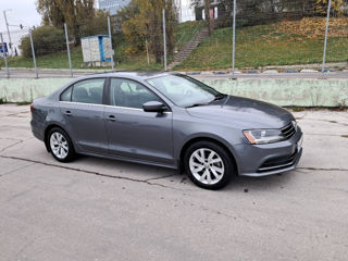 Volkswagen Jetta foto 8