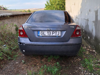 Ford Mondeo foto 4