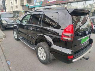 Toyota Land Cruiser Prado foto 6