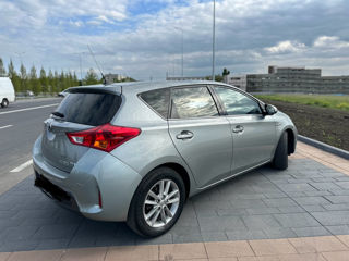 Toyota Auris foto 3