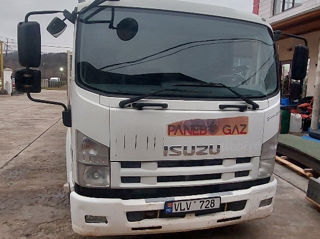 Isuzu foto 6