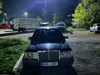 Mercedes Series (W124) foto 7