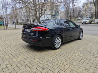 Ford Fusion foto 7