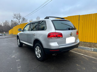 Volkswagen Touareg foto 3