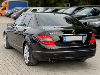 Mercedes C-Class foto 5