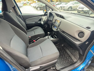 Toyota Yaris foto 12