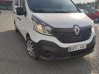 Renault Trafic foto 2