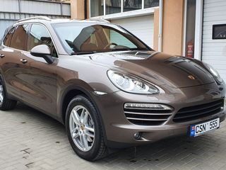 Porsche Cayenne foto 2