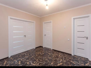 Apartament cu 2 camere, 73 m², Centru, Chișinău foto 9