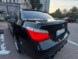 BMW 5 Series foto 7