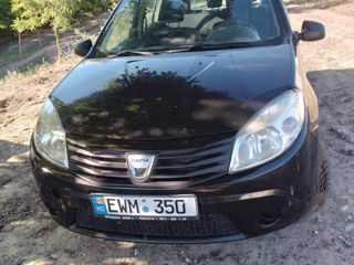 Dacia Sandero foto 1