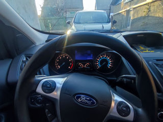 Ford Escape foto 4