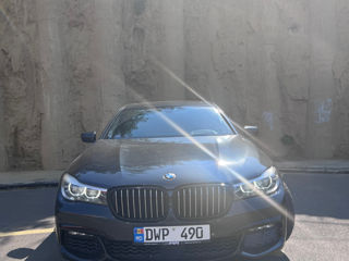 BMW 7 Series foto 3