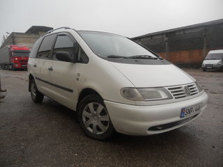 Volkswagen Sharan foto 4