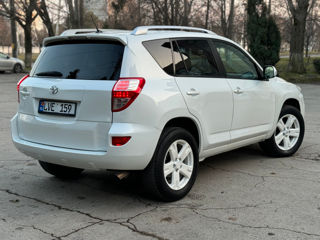 Toyota Rav 4 foto 3