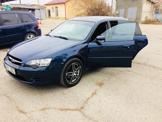 Subaru Legacy foto 4