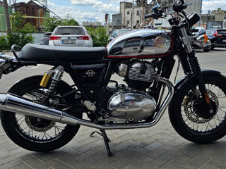 Royal Enfield Interceptor 650 ABS foto 2