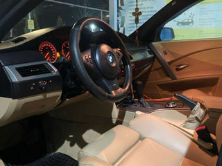 BMW 5 Series foto 8