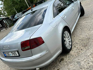 Audi A8 фото 7