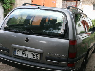 Opel Omega foto 2