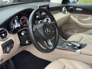 Mercedes GLC foto 9