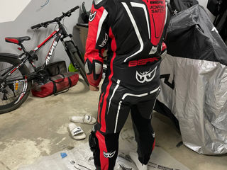 Costum Moto foto 3